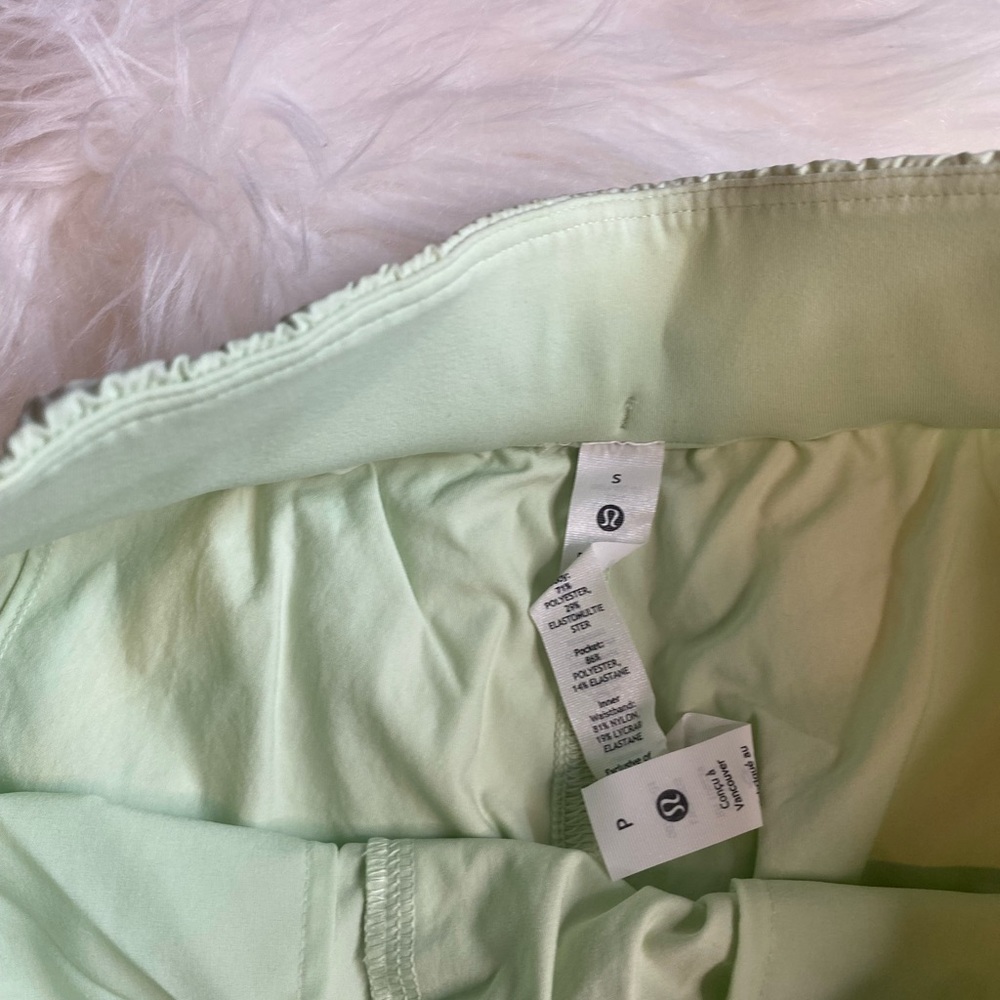 Lululemon Cinchable Waist High-Rise Woven Shorts 3.5” KOGR Green S Small NWT - Picture 3 of 4